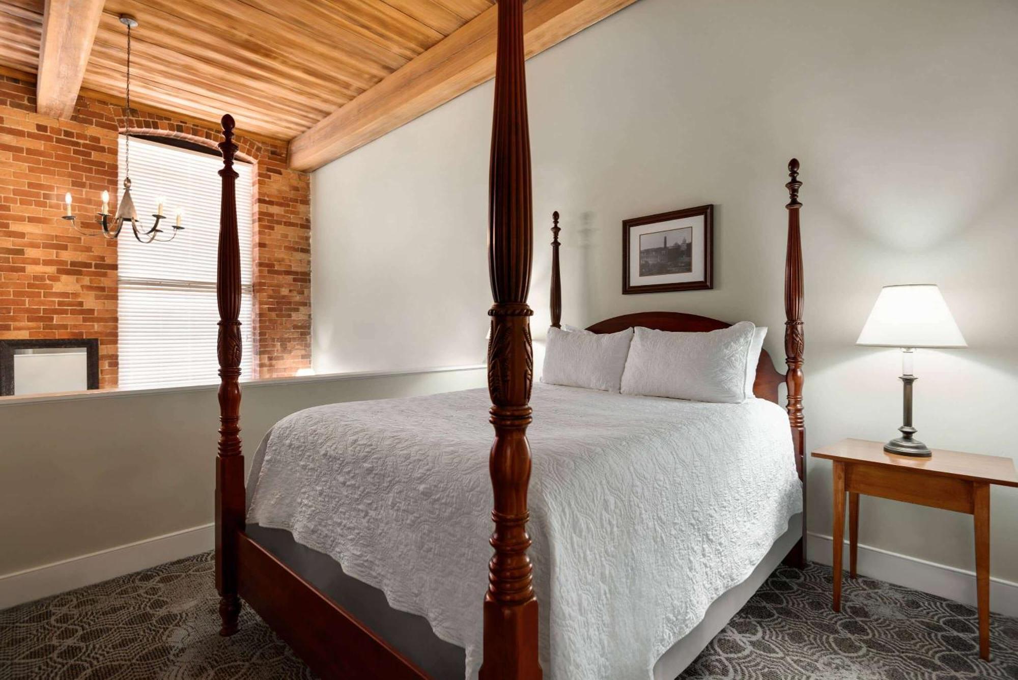 The Historic Brookstown Inn, Trademark Collection By Wyndham Winston-Salem Exterior photo